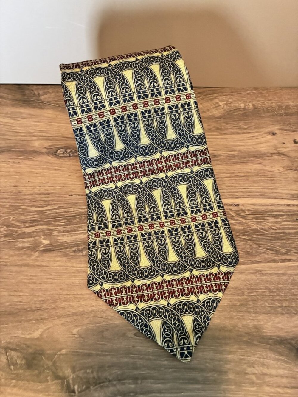 Flying Scotsman Collection Mens Silk Tie Classic Pattern Yellow Gold Blue Red